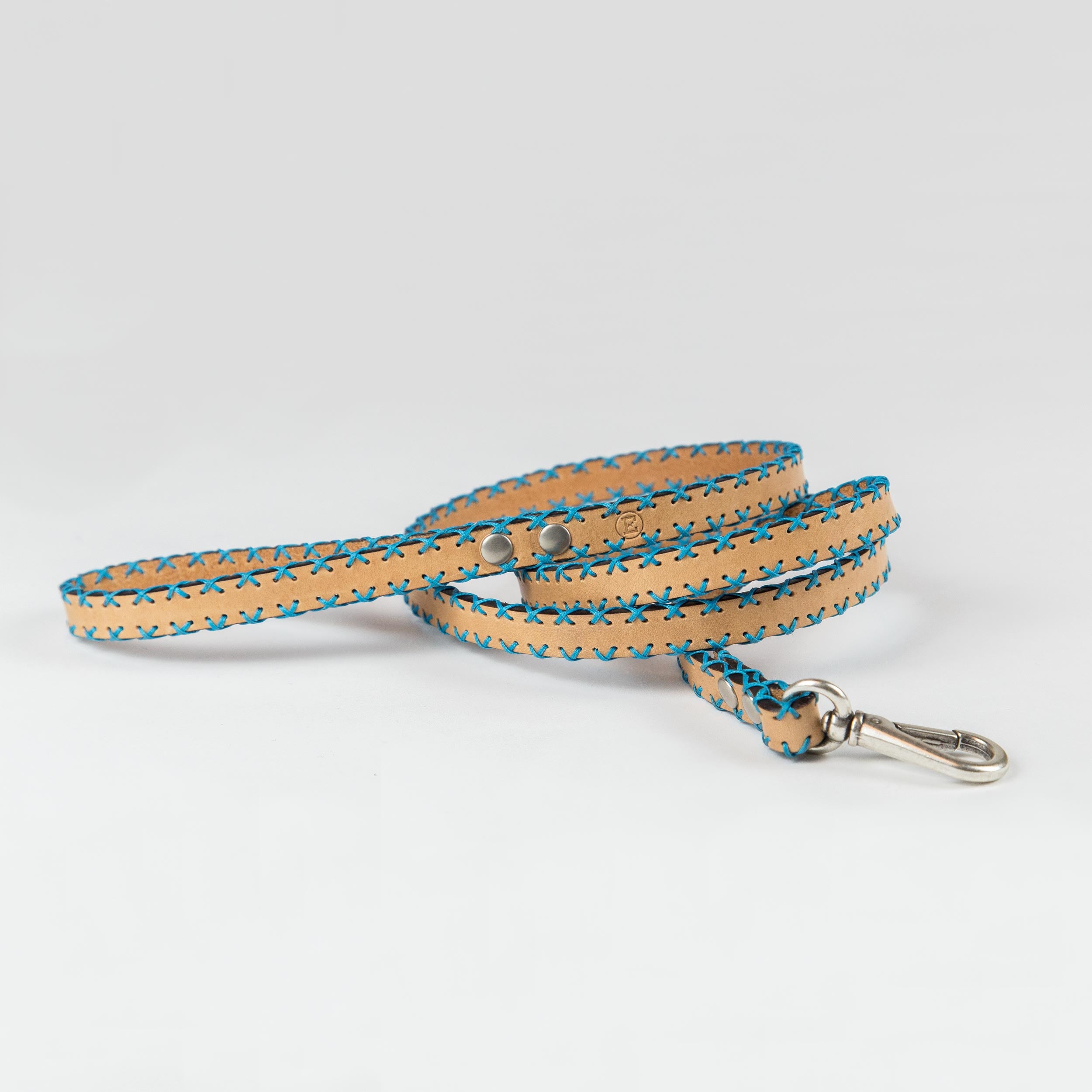 SKY BLUE CROSS-LEASH