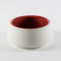 WINE RED & MOMMO